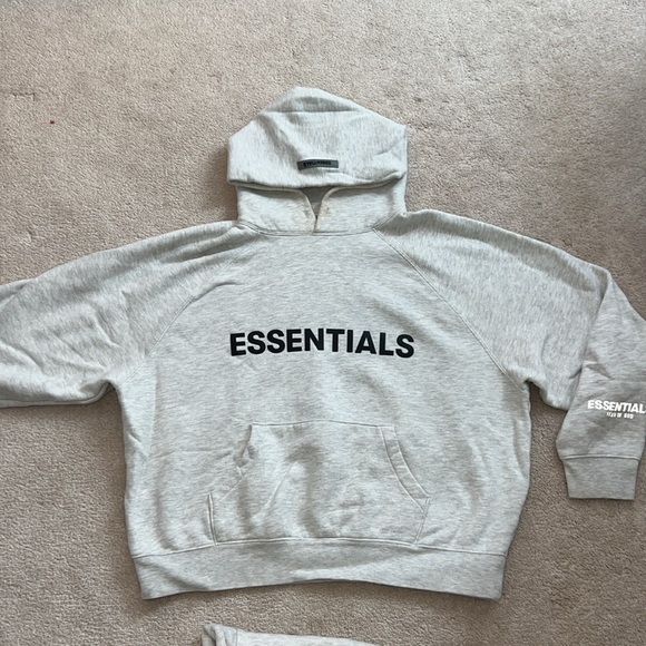 Essentials sweat set - Picture 2 of 5